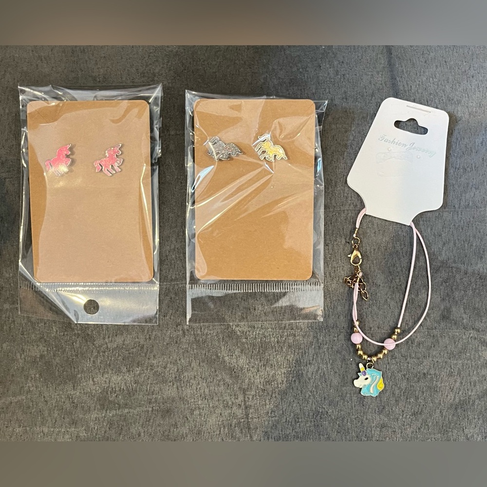 Jewelry Bundle Girls Pierced Earrings & Bracelet NWT